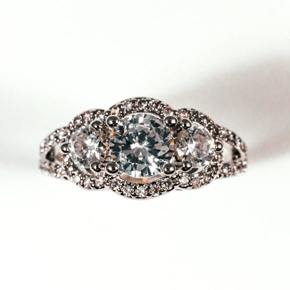 Three Stone Diamond Stimulant Sterling Silver Wedding Engagement Promise Ring 8 - Picture 2 of 3